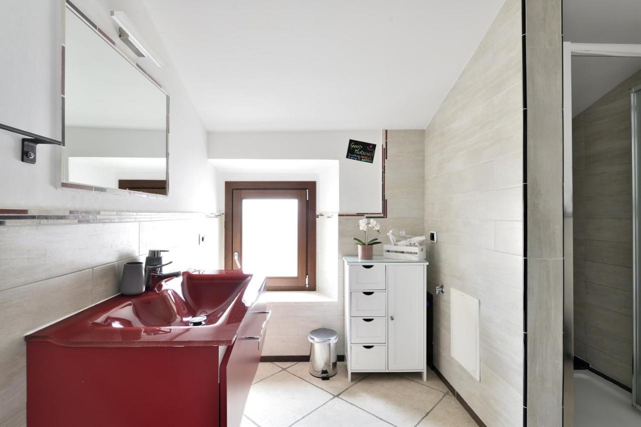 Bed and Breakfast Al Vicoletto - Genuine Hospitality Тортоли Экстерьер фото